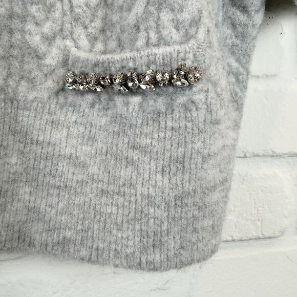 Express Gray Cozy Cable Knit Jewel Embellished Short Sleeve Cardigan Sweater M - Picture 5 of 11